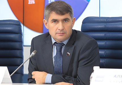 Николаев Олег Алексеевич